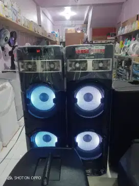 Speaker terbaru polytron gandeng