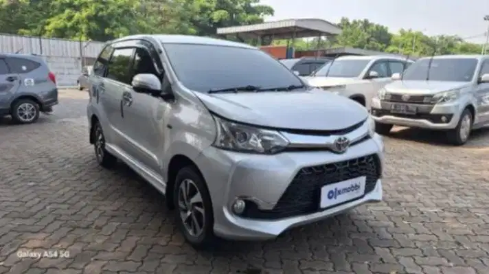 [OLXmobbi] Toyota Avanza 1.5 Veloz Bensin-AT 2016 Silver KIK