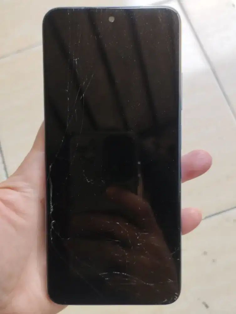 Xiaomi Redmi Note 11 6GB/128GB Lkp Ex TAM Kondisi Mati Total LCD Retak