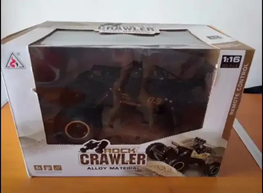 MOBIL REMOTE CONTROL ROCK CRAWLER