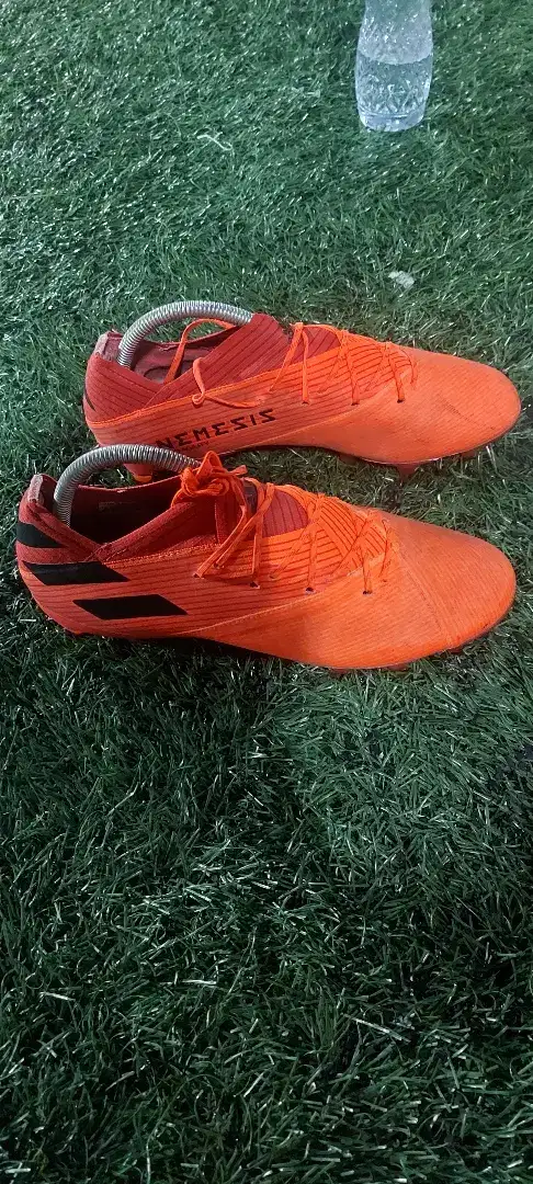 Dijual Sepatu bola adidas