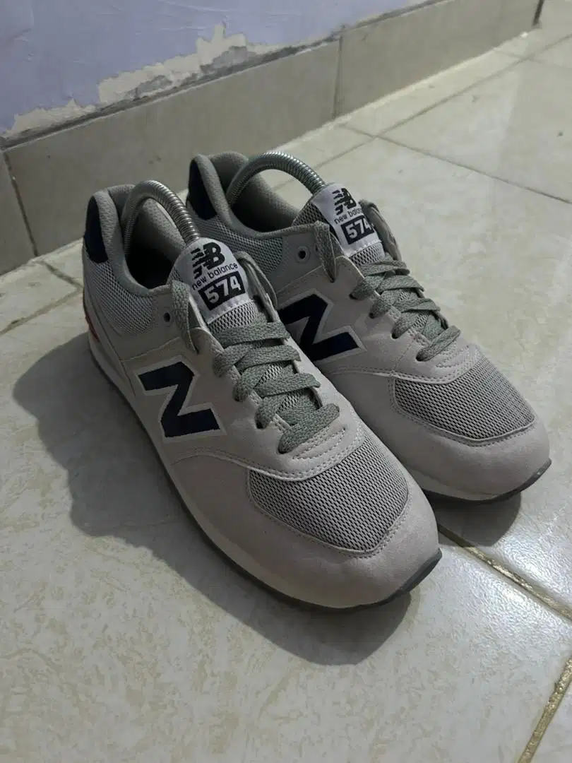 Sepatu NB 574 runn