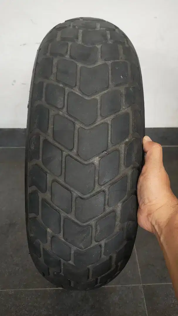 Dijual murah Ban Belakang Pirelli MT 60RS ukuran 180/55 Tubeless