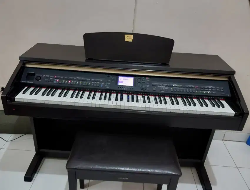 PIANO DIGITAL GRAND KEYBOARD YAMAHA CLAVINOVA CVP 501