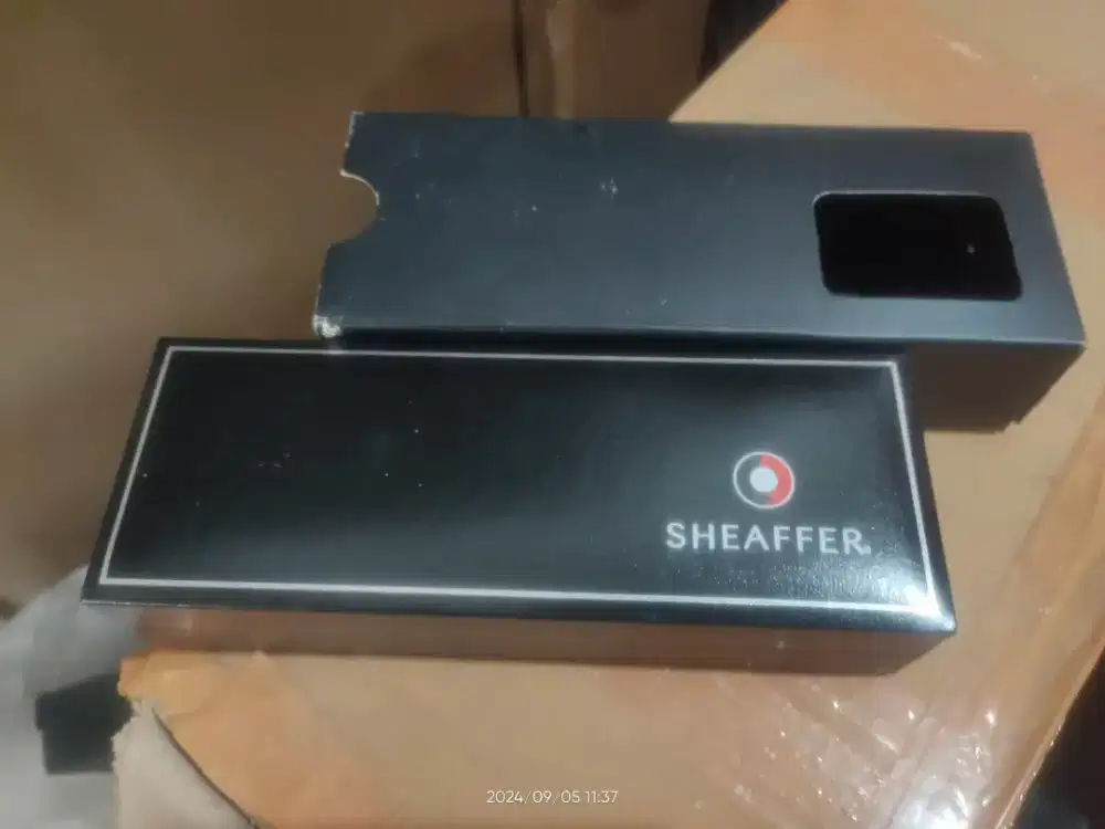 box pulpen pena Sheaffer