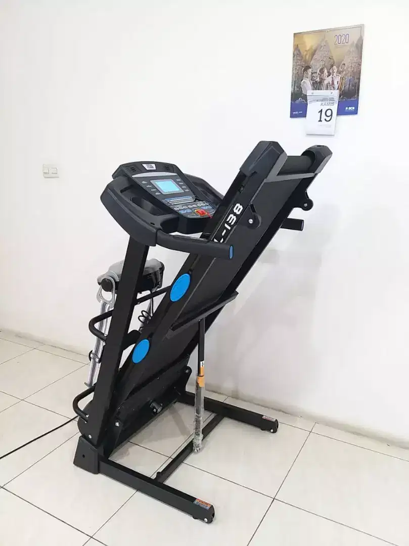 Treadmill elektrik tipe 138 incline