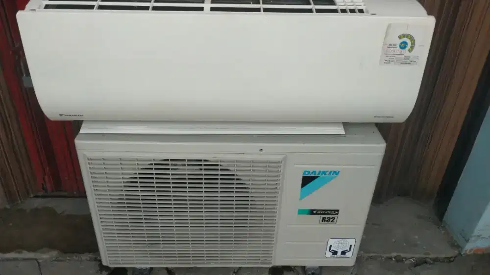 AC 0.5pk Daikin Inverter R32