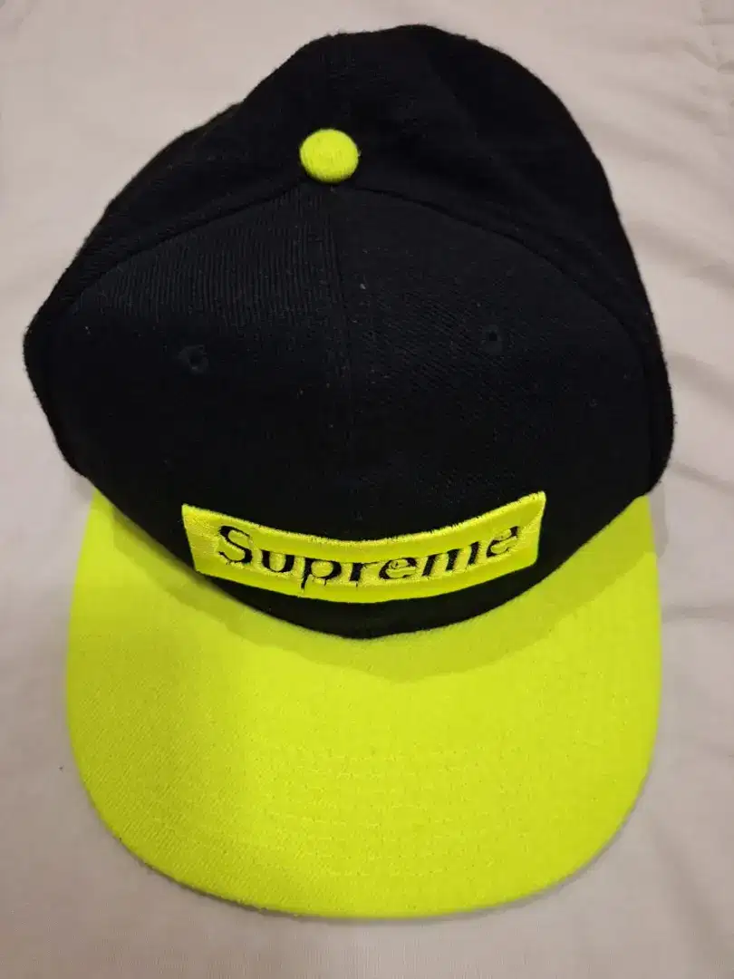 Topi Supreme ori no minus