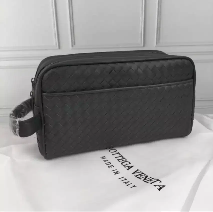 Clutch Bottega Veneta Men Pouch Black Leather Double Zipper Details