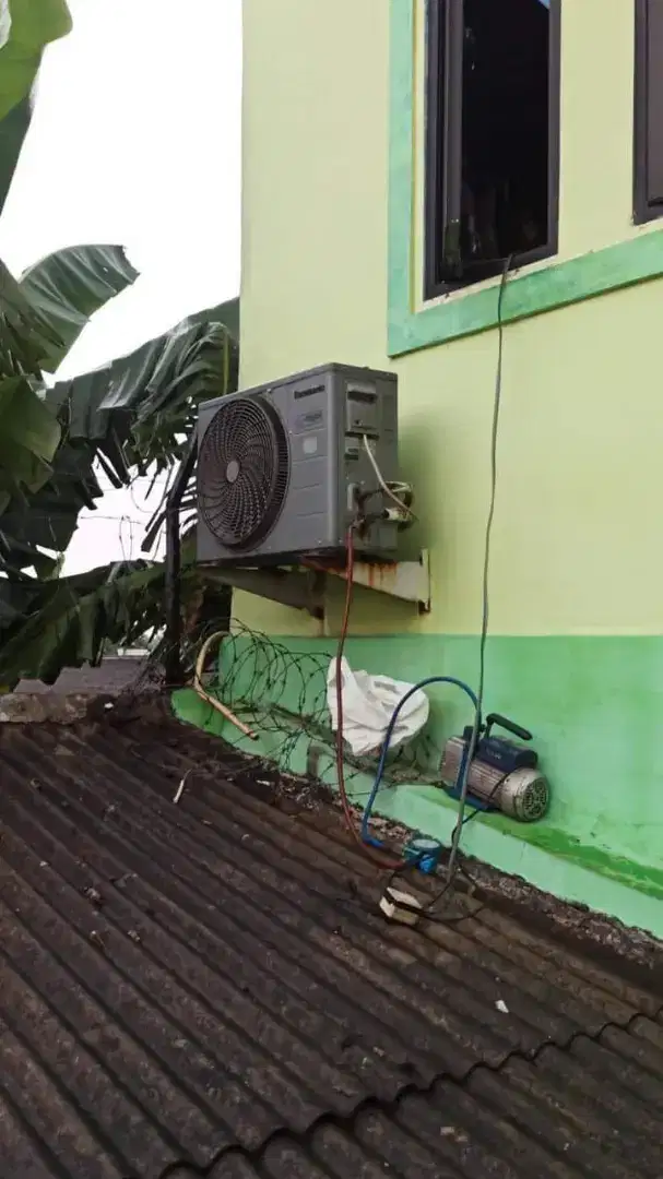 Cuci AC Terdekat, service AC , bongkar pasang AC, jual beli AC seken