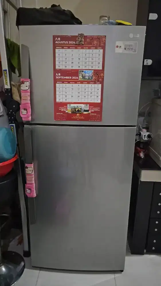 Jual beli dan perbaikan kulkas