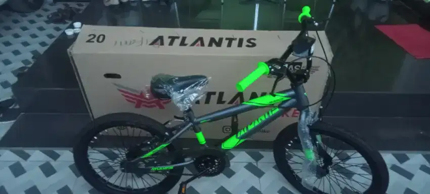 SEPEDA BMX MERK ATLANTIS UKURAN 20IN BONUS BOTOL MINUM