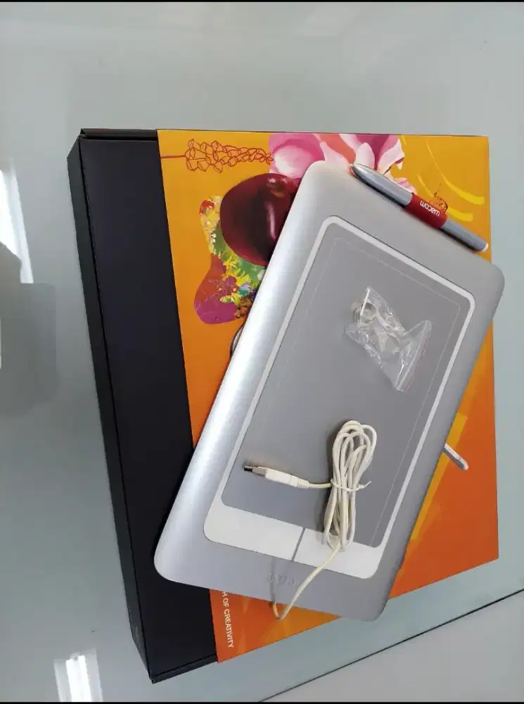 Tablet Wacom Bamboo Fun CTH 661 Kondisi baru