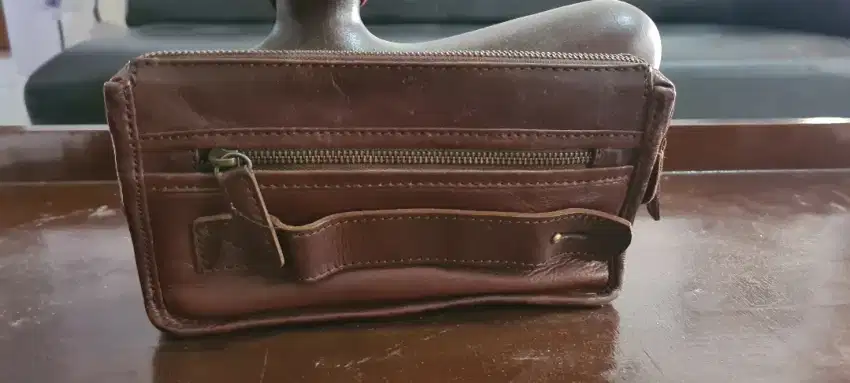 Dompet kulit pria