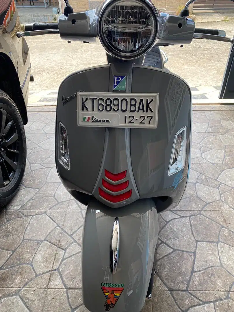 Vespa GTs super 150