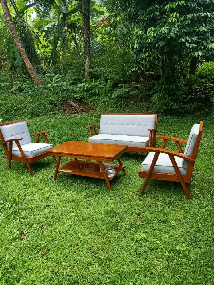 Kursi tamu jengki model retro minimalis jati