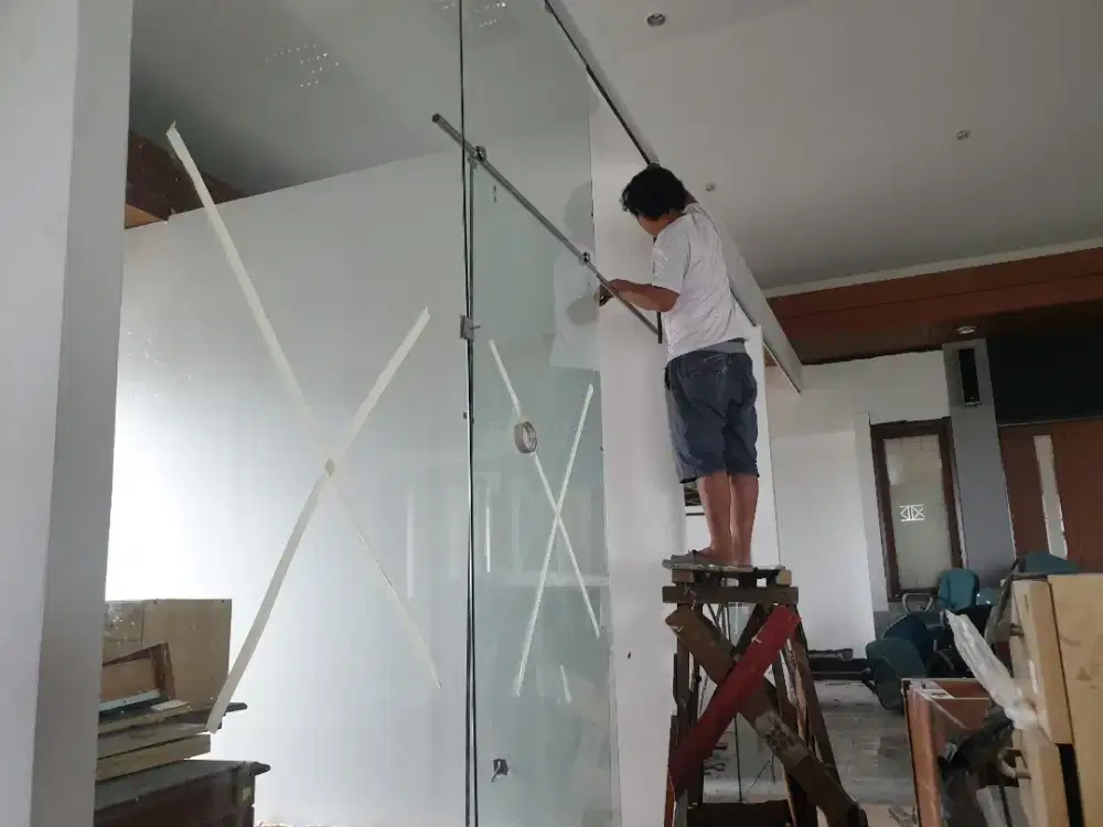 Kaca Frameless - Pintu Swing / Pintu Sliding -  Dinding Kaca