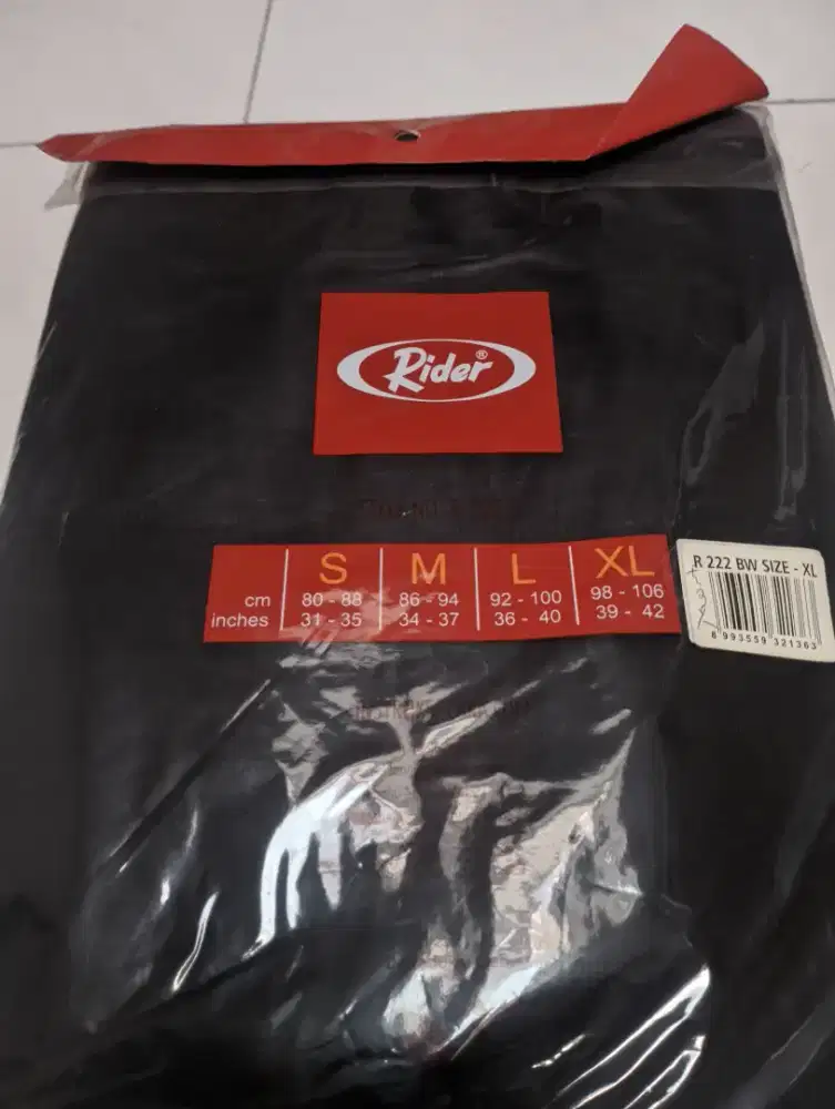 Kaos dalam/luar V neck Merk Rider ASLI.