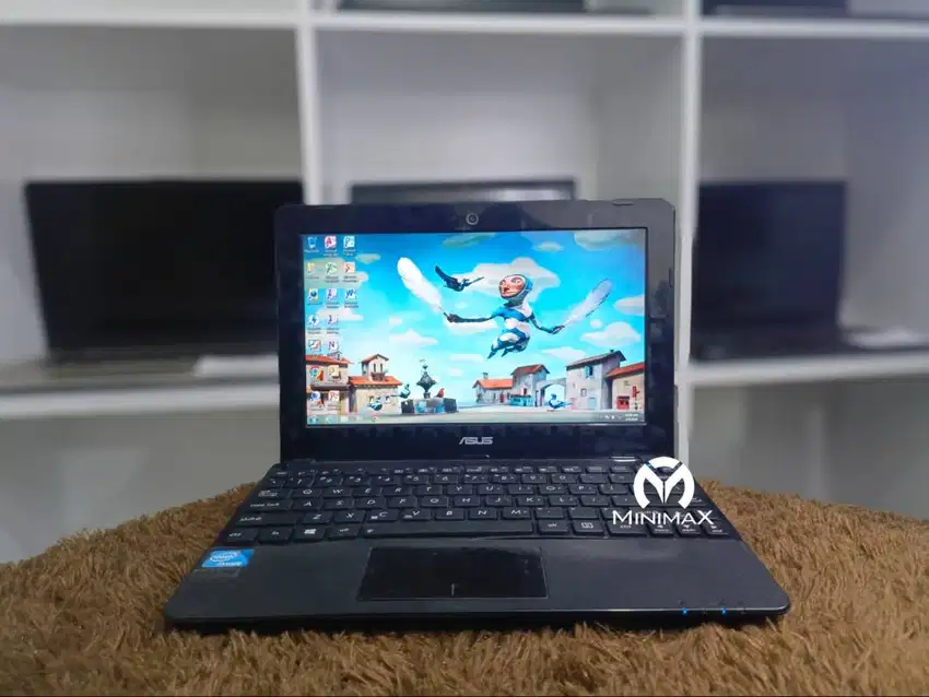 Notebook asus ringan mulus hdd 320 garansi siap pakai