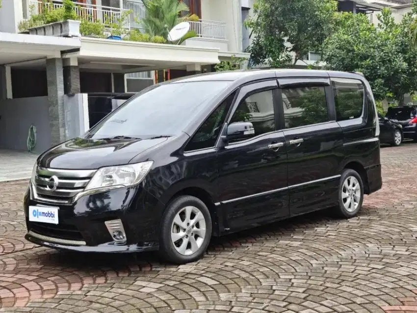 [OLX Mobbi] Nissan Serena 2.0 Highway Star Bensin-AT 2013 BSRSGS CRS