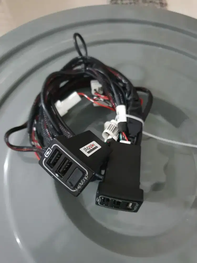 USB Fast Charging 1 alat 3 slot usb