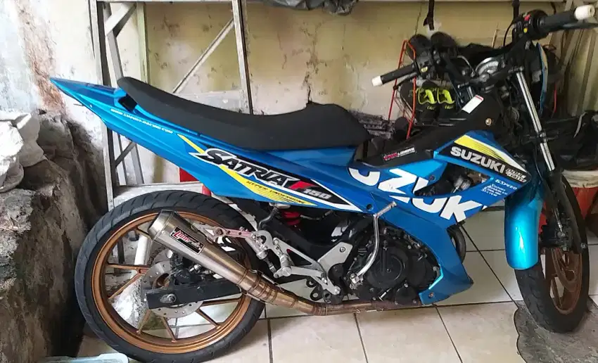 Satria lawas sudah boreup 180cc,biru