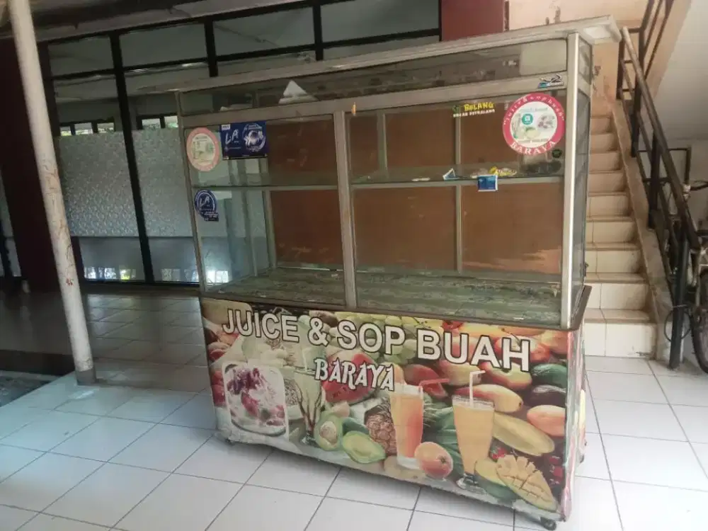 Bismillah .. Di Jual Gerobak Jus kondisi layak pakai bisnis.