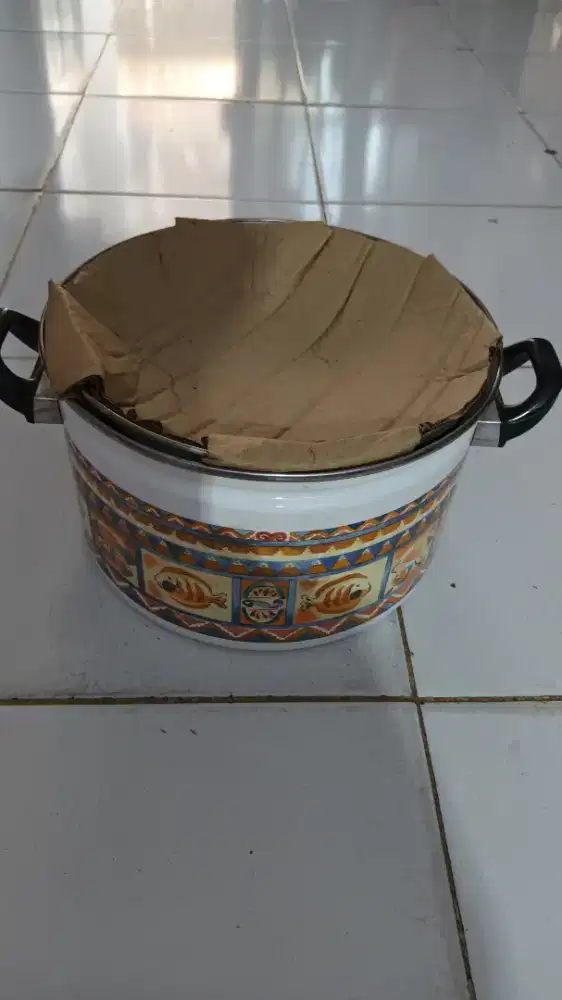 Panci enamel serba guna