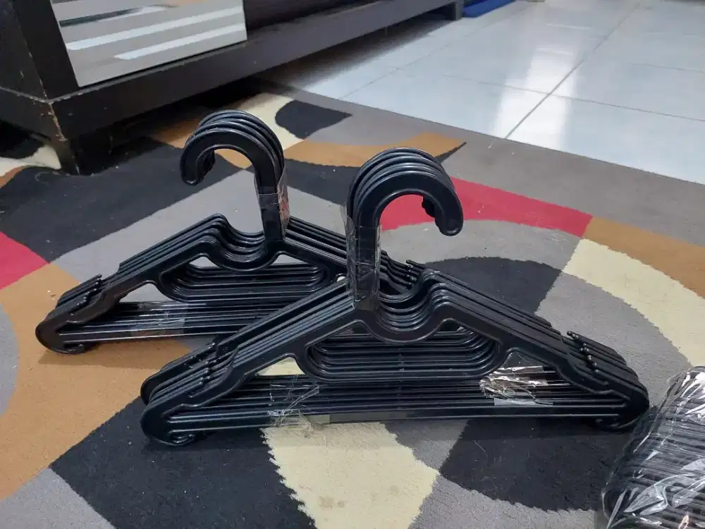 JUAL HANGER BAJU PLASTIK