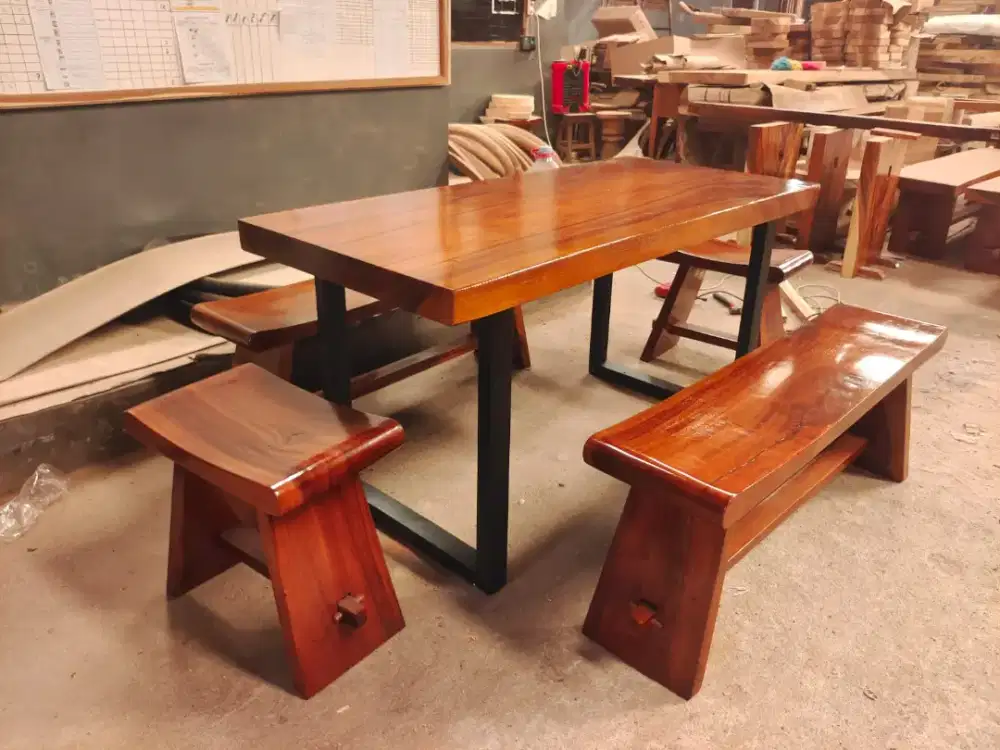 Kursi makan trembesi minimalis kombinasi Kaki besi