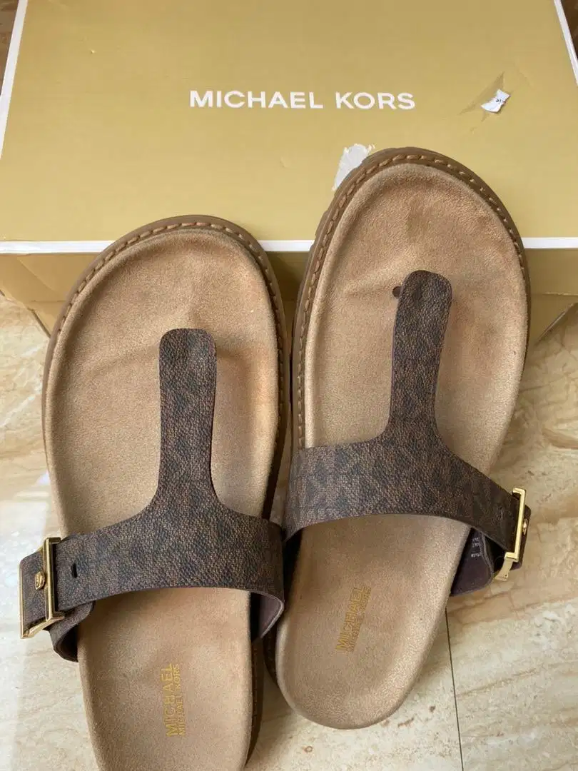 Sandal michael kors like new istimewa