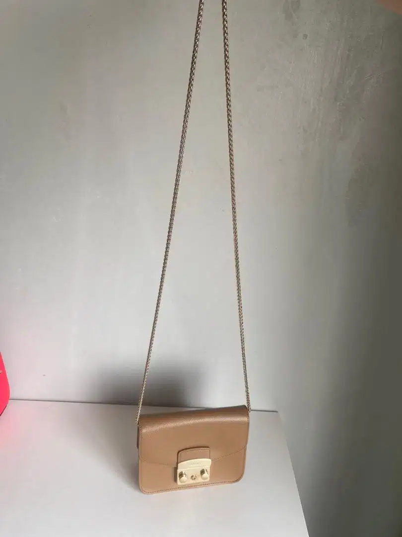 Tas slempang FURLA mini shoulder chain small square