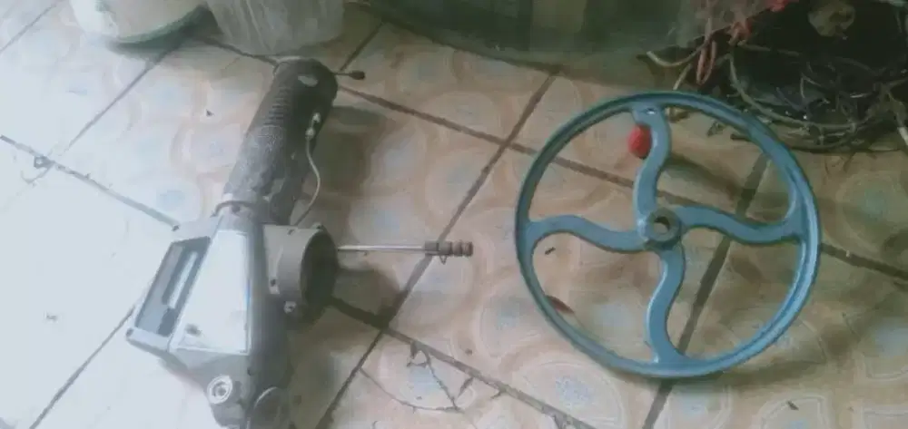 Slhkn plh slh 1 dr alat semprot taman atau sblh nya kond normal murah