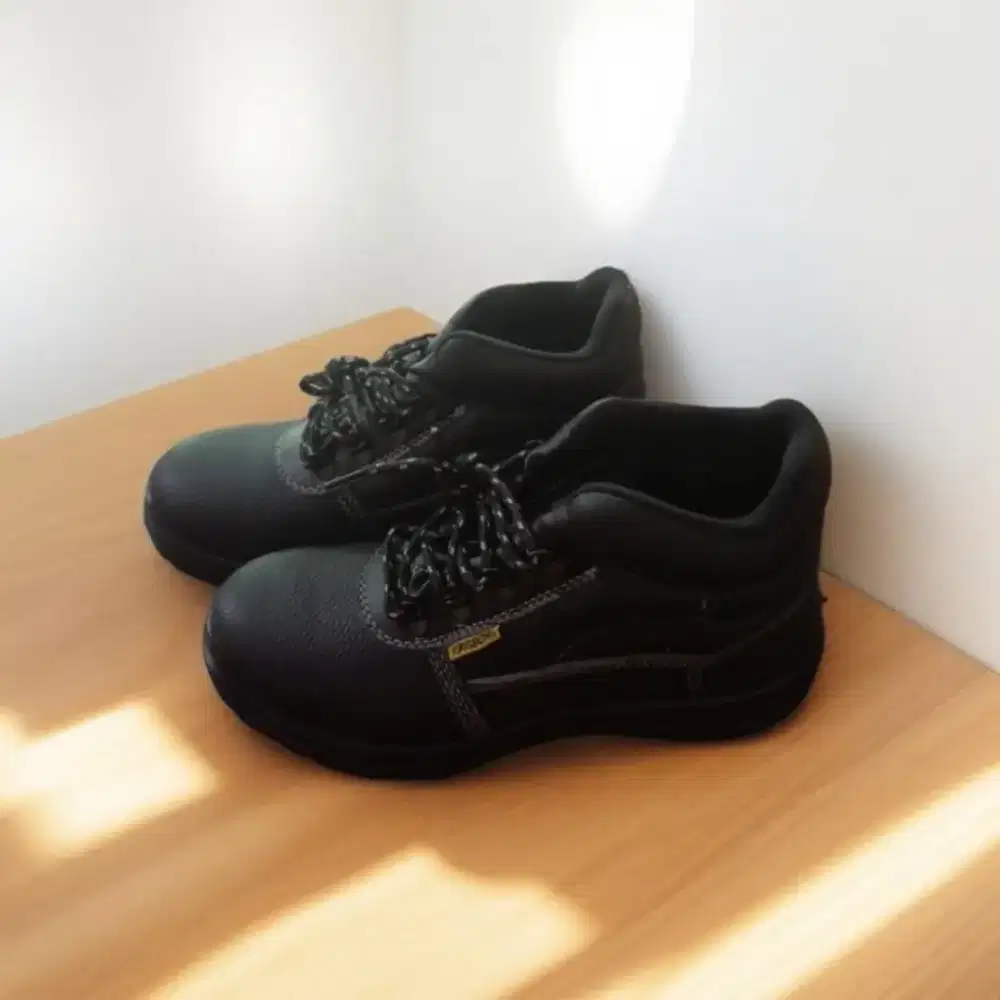 Krisbow Ukuran 41 Argon