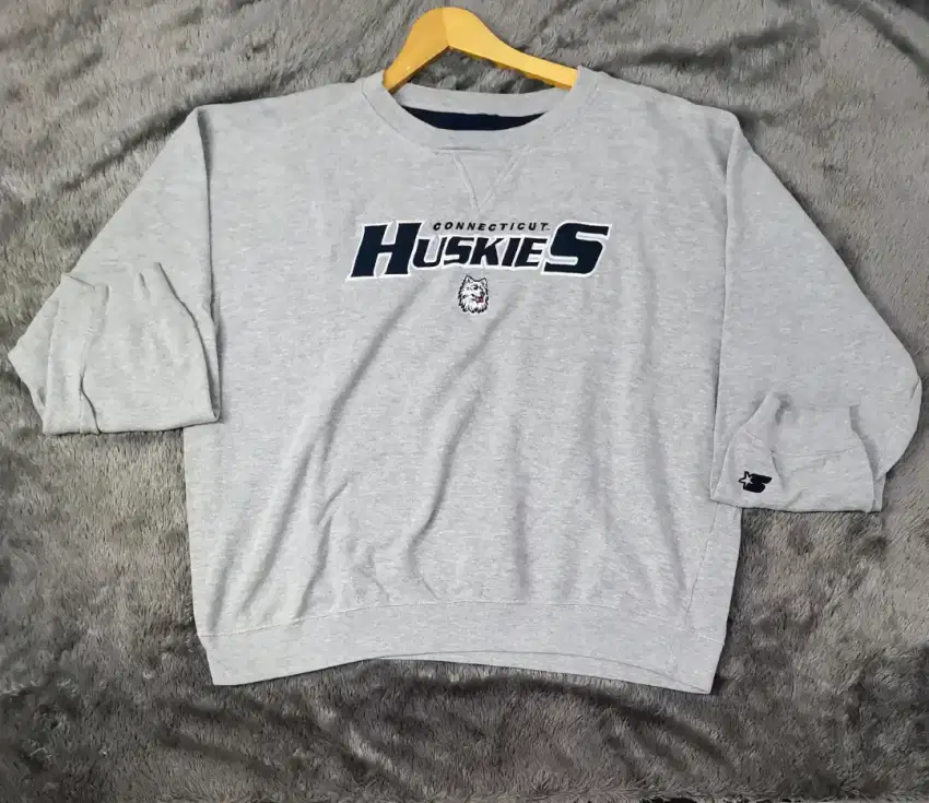 STARTER CONNECTICUT HUSKIES Original Sweater Crewneck