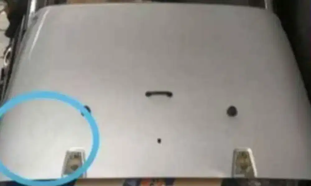 Kap mesin ex.mobil Jeep Rubicon