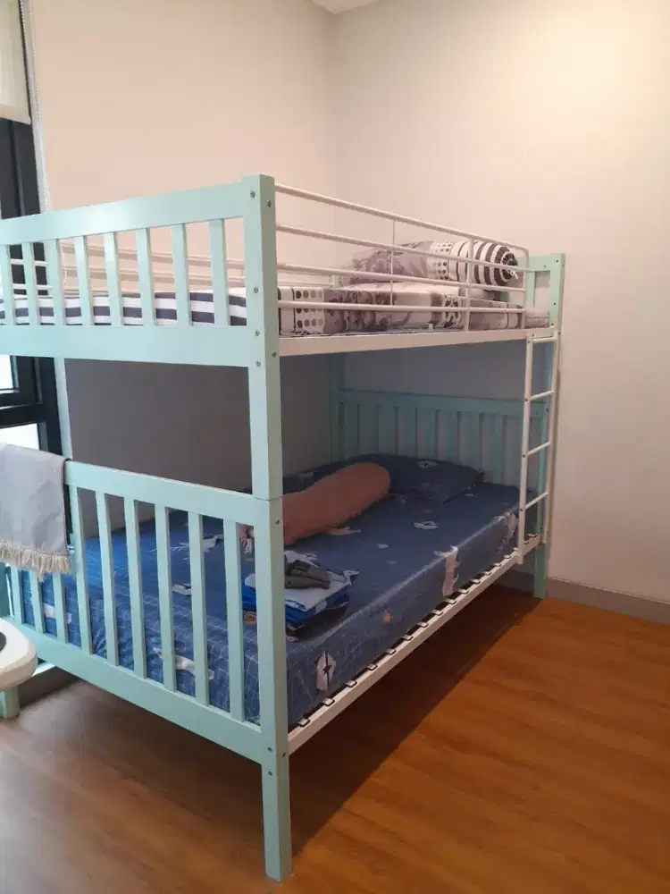 Tempat tidur tingkat