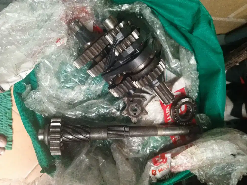 Rasio sparepart Honda supercup c700/c800/supercup murah