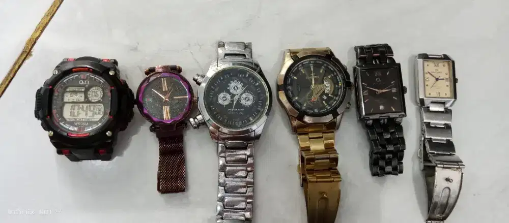 Di jual jam tangan cewe cowo