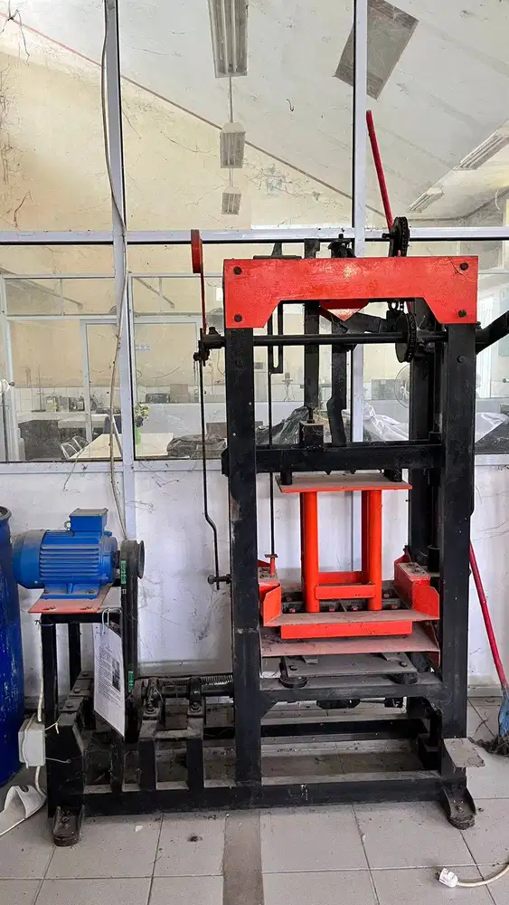 Mesin Cetak 2 Batako Ready sttok