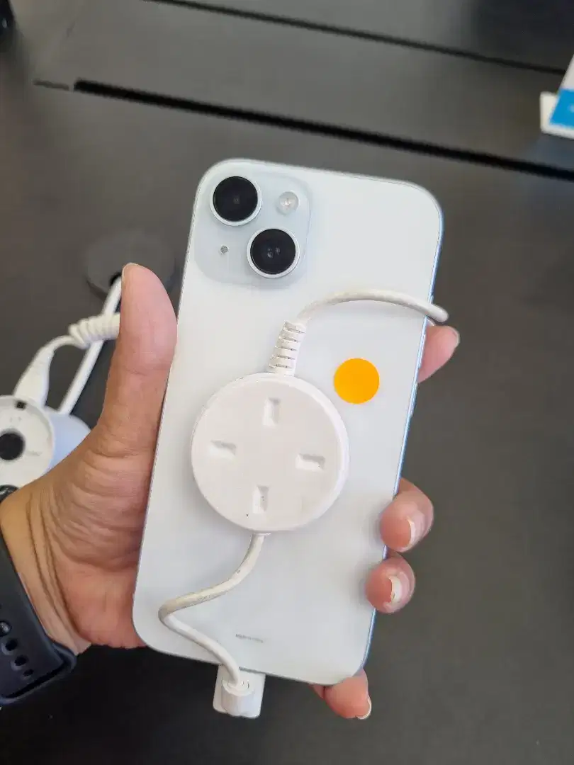 FLASH SALE !! iPhone 15 128GB Garansi iBox