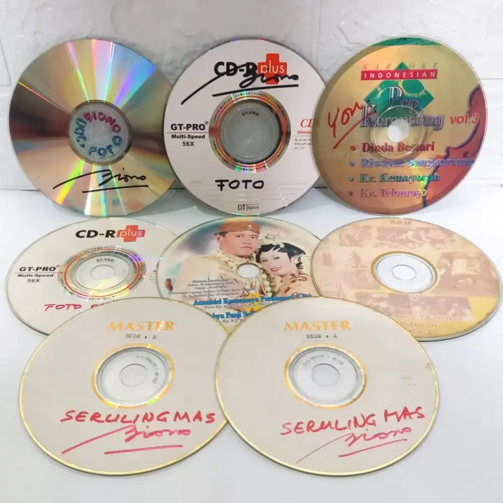 (COD) CD/DVD/VCD Bekas/Rusak – Cocok untuk Kerajinan & Dekorasi Rumah