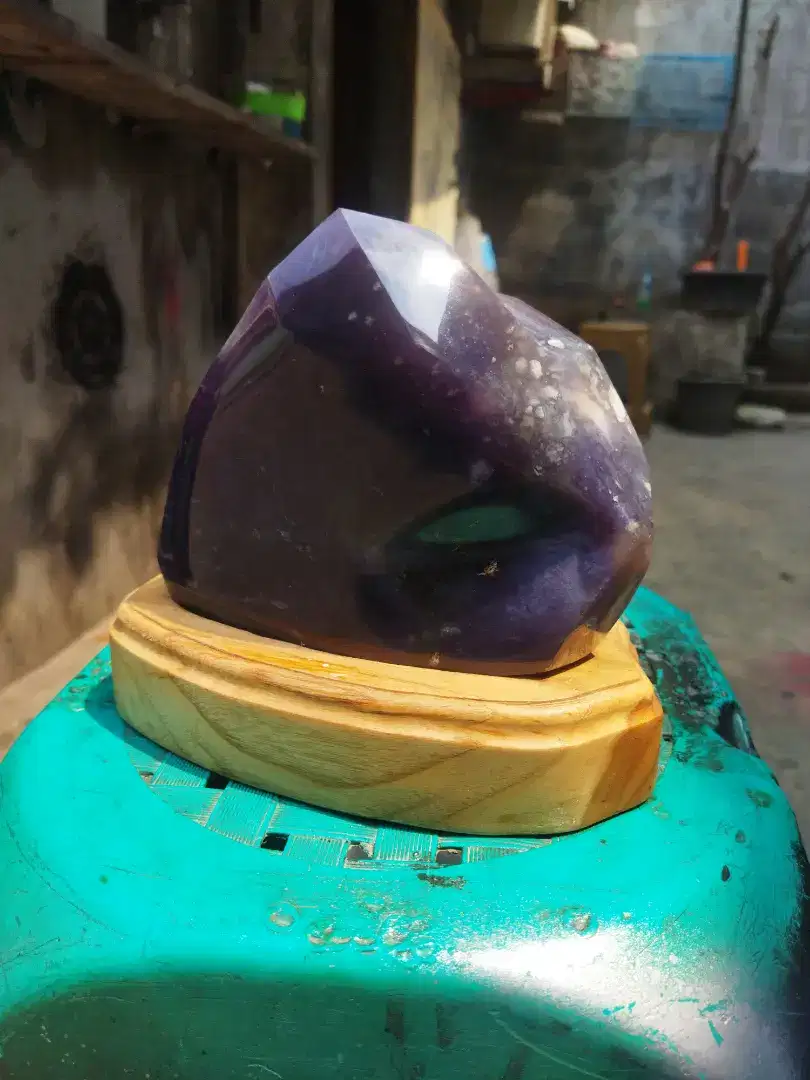Pajangang batu raja lavender
