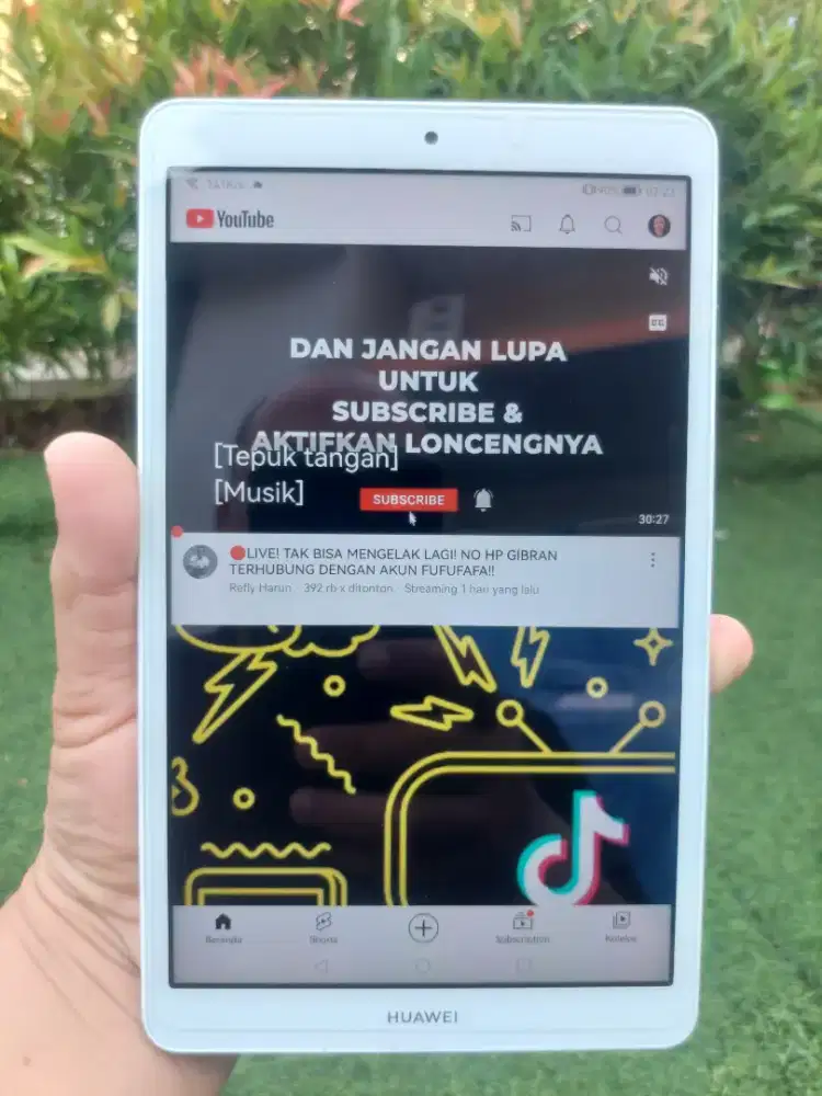 TABLET HUAWEI MEDIAPAD M5 LITE 8.0 MULUS NORMAL NO MINUS