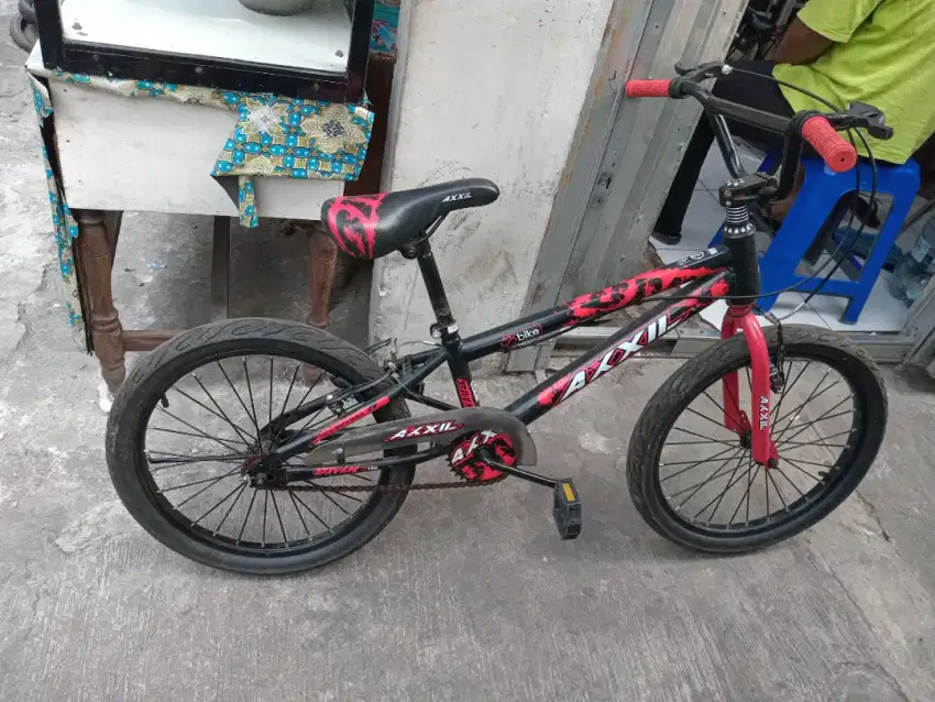 Sepeda bmx uk 20 masih bagus normal