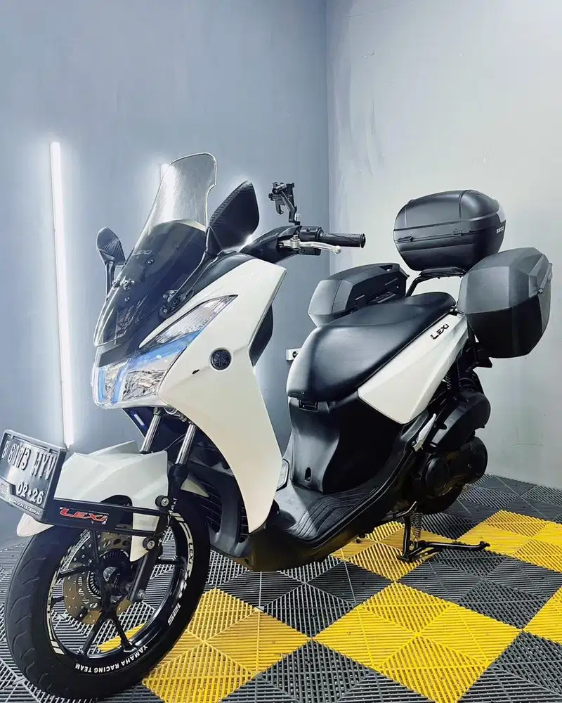 Yamaha lexi 125 putih tahun 2021