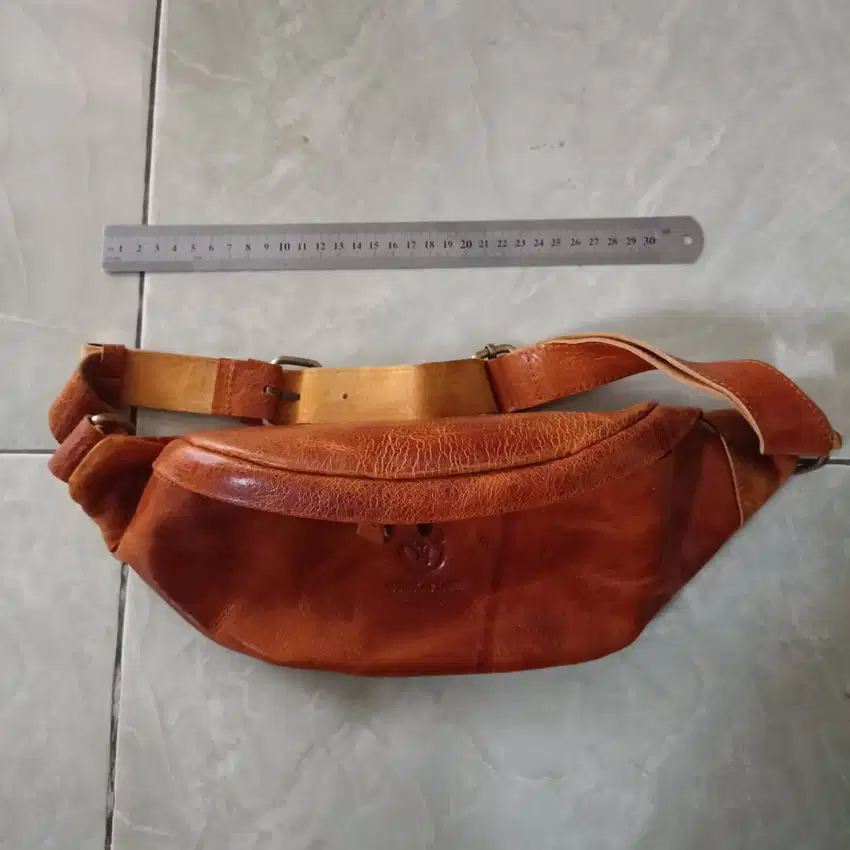 Tas Kulit Asli Selempang Pria Leather 100% Dijamin Kualitas Istimewa