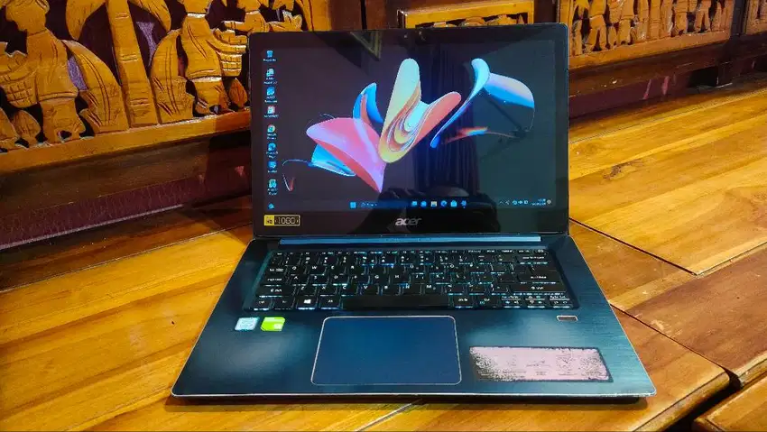 Laptop Acer Swift 3 Core i5 Gen8 SSD 512 Gb Dual VGA