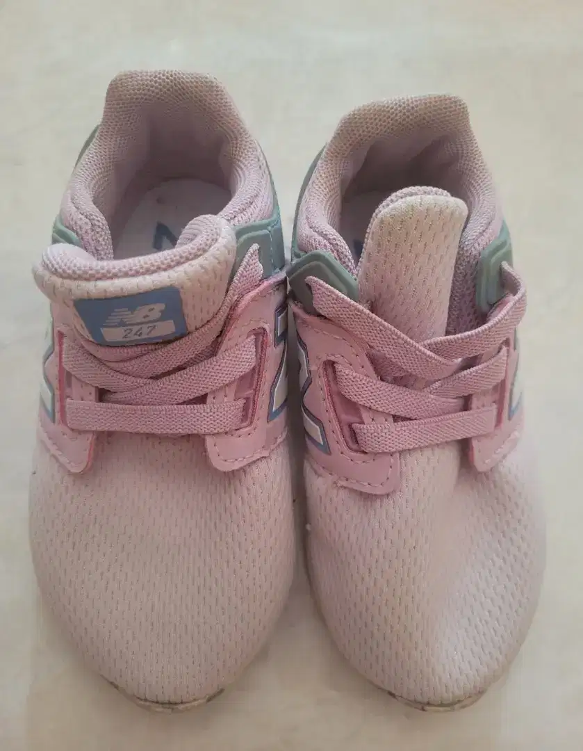 Sepatu Anak New Balance