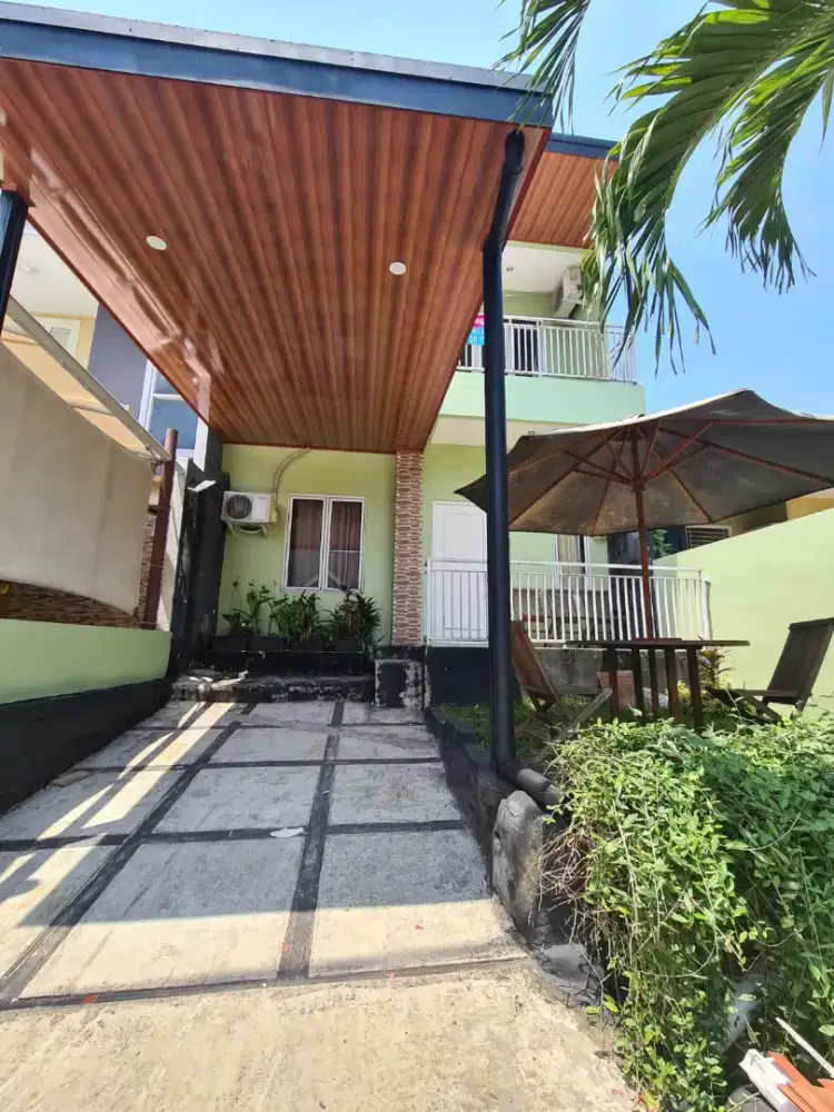 Dijual rumah kolam renang di sentul city bogor